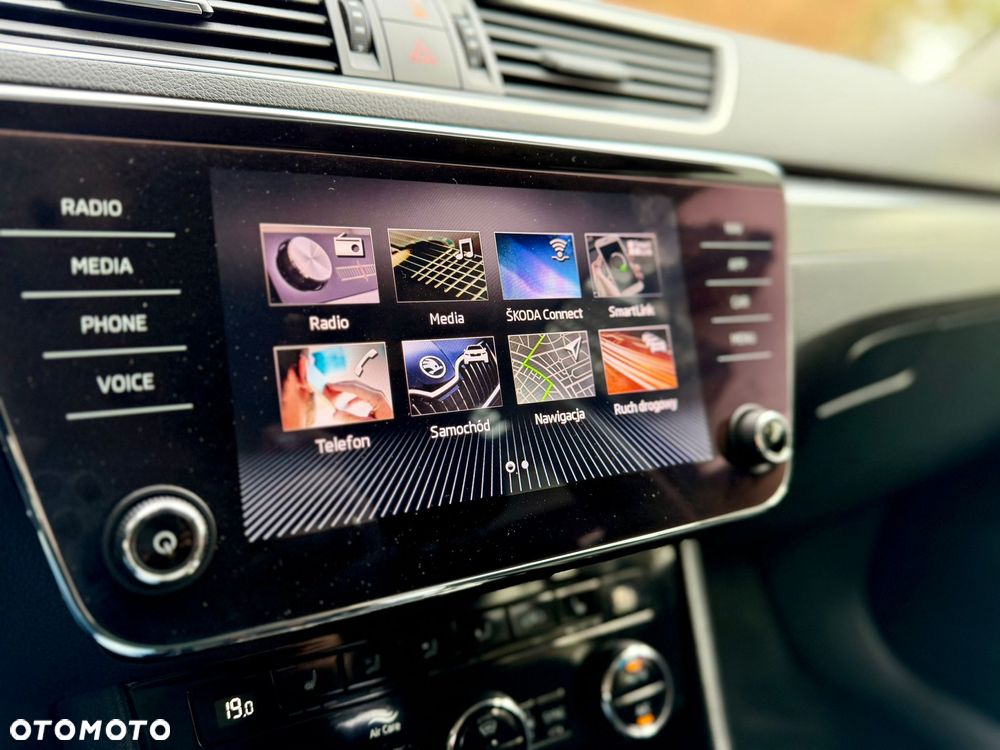 Skoda Superb 2.0 TDI Style DSG - 33