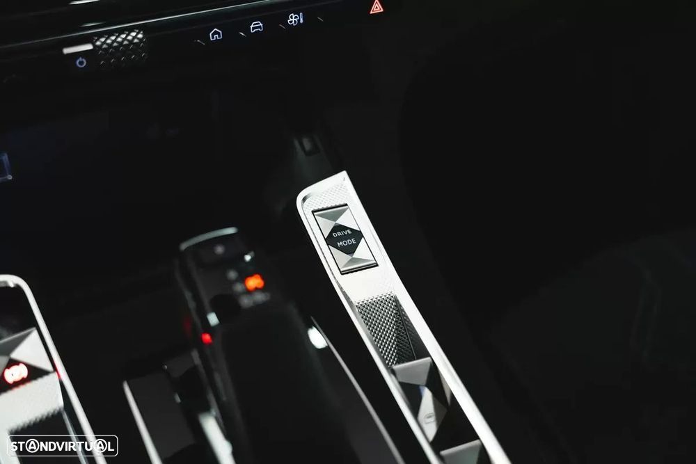 DS DS7 Crossback E-Tense Performance Line EAT8 - 42