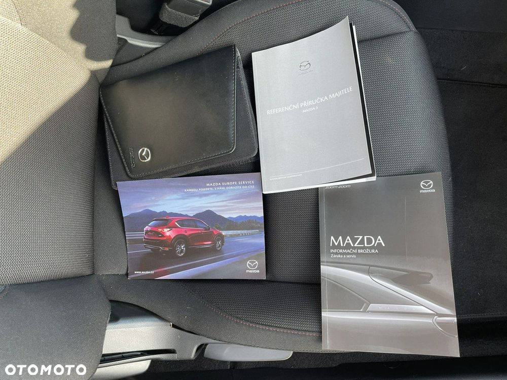 Mazda 3 e-SKYACTIV-X 186 M HYBRID CENTRE-LINE - 16