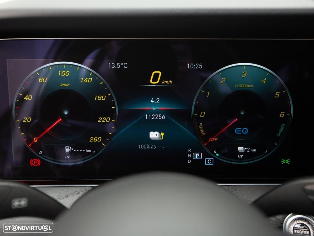 Mercedes-Benz E 300 de 4Matic 9G-TRONIC AMG Line - 31