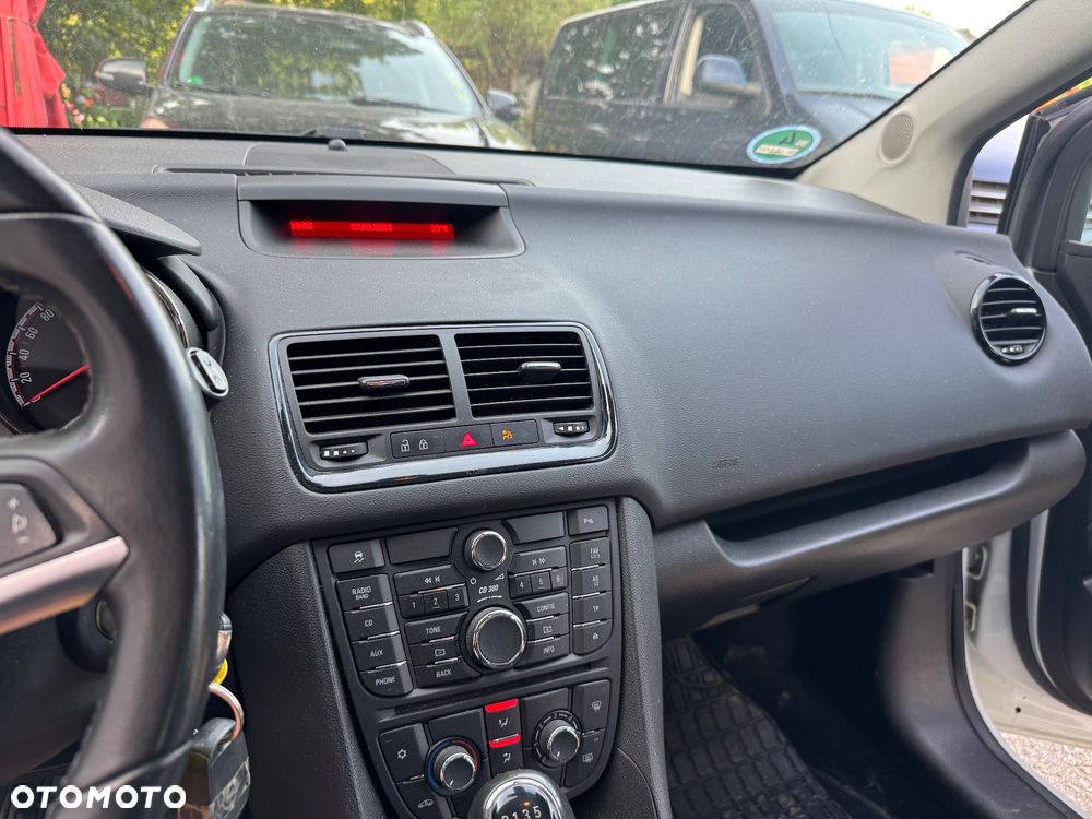 Opel Meriva - 9
