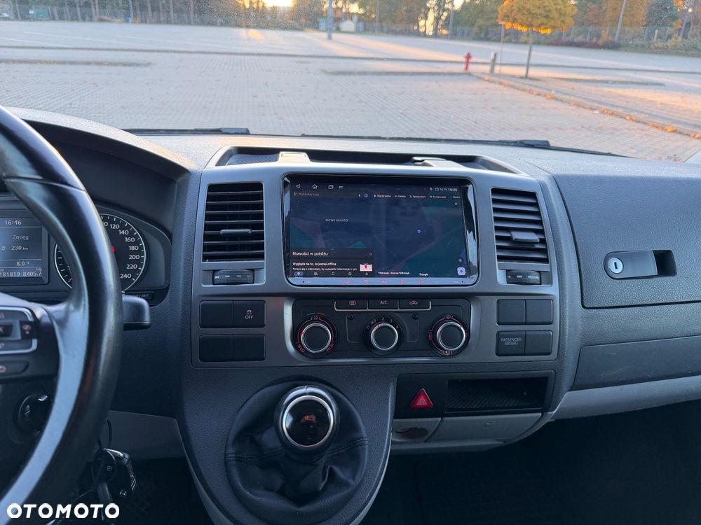 Volkswagen Transporter - 11