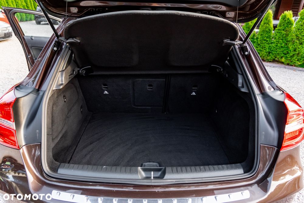 Mercedes-Benz GLA 250 4Matic 7G-DCT AMG Line - 19