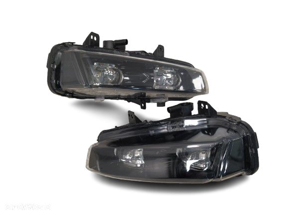 RANGE ROVER EVOQUE L538 HALOGEN PRZECIWMGIELNY LEWY PRAWY CZARNY ŚRODEK - 1