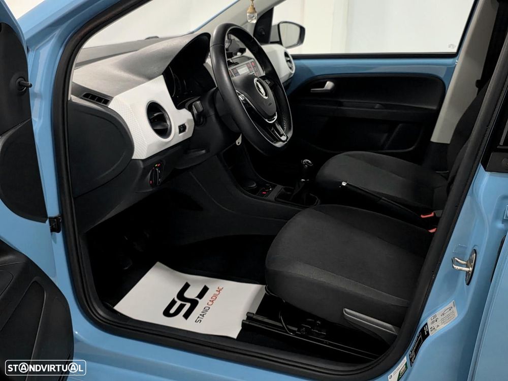 VW Up! 1.0 Move Color - 9