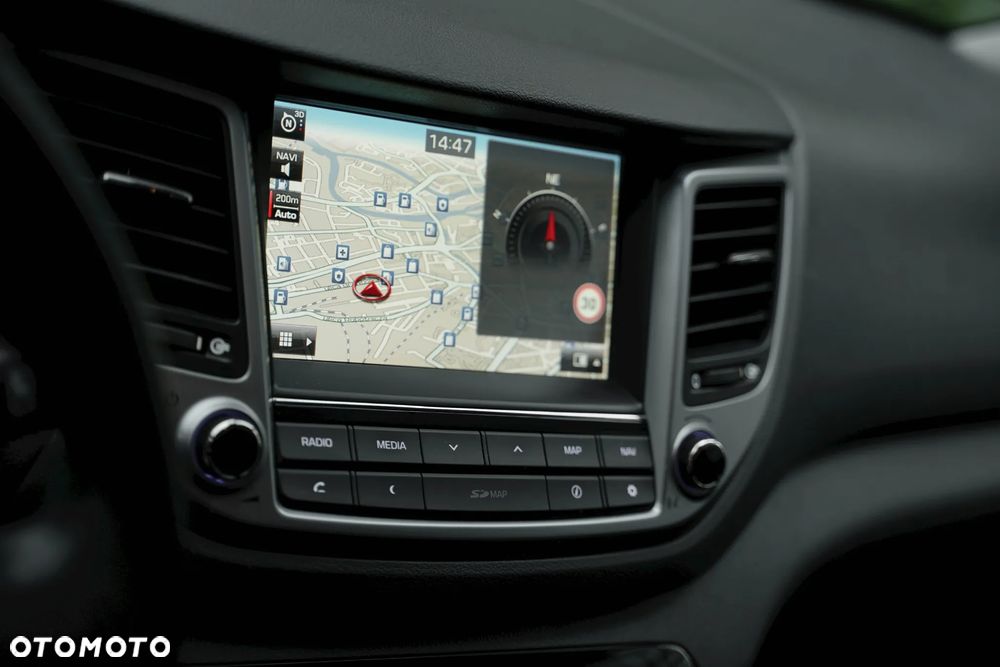 Hyundai Tucson 1.6 GDI BlueDrive TourdePologne 2WD - 19