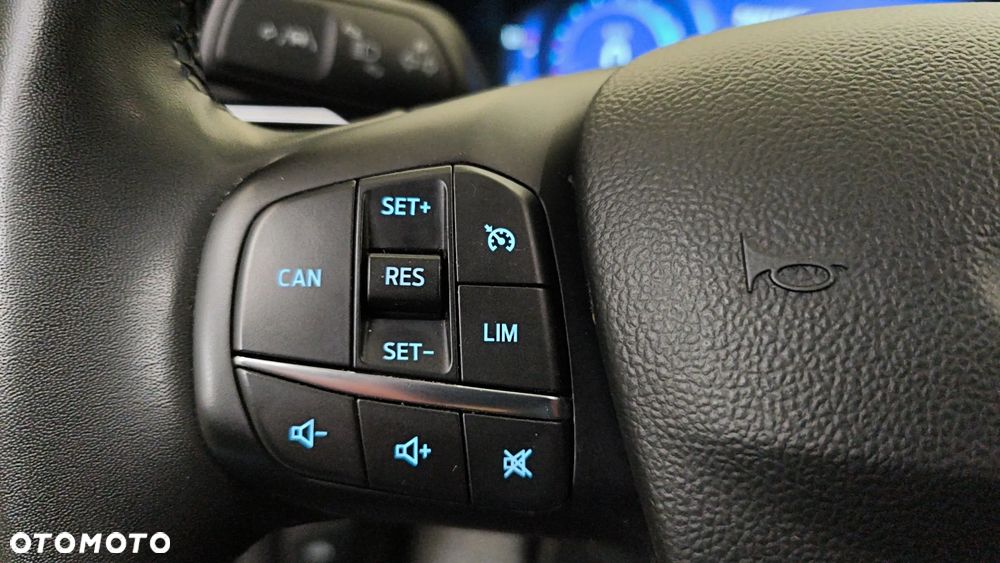 Ford Focus 1.0 EcoBoost Titanium X - 12