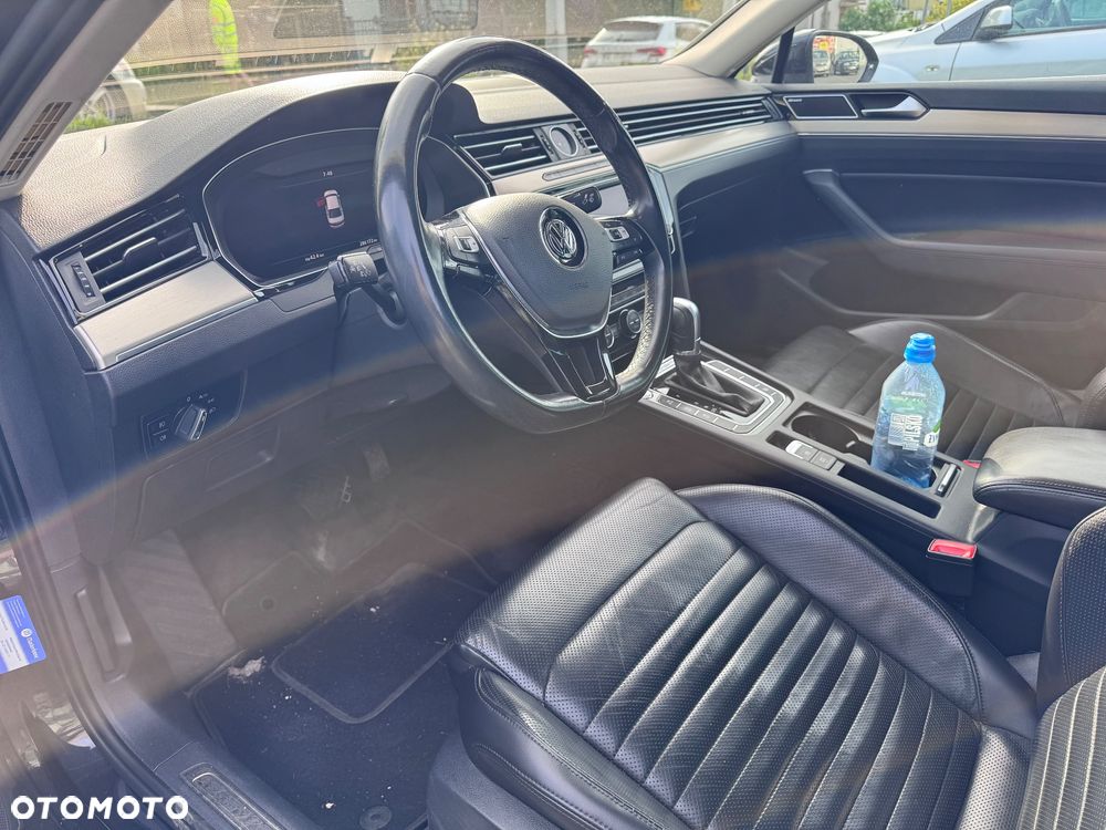 Volkswagen Passat 2.0 TDI Bi-Turbo BMT 4Mot Highline DSG - 10