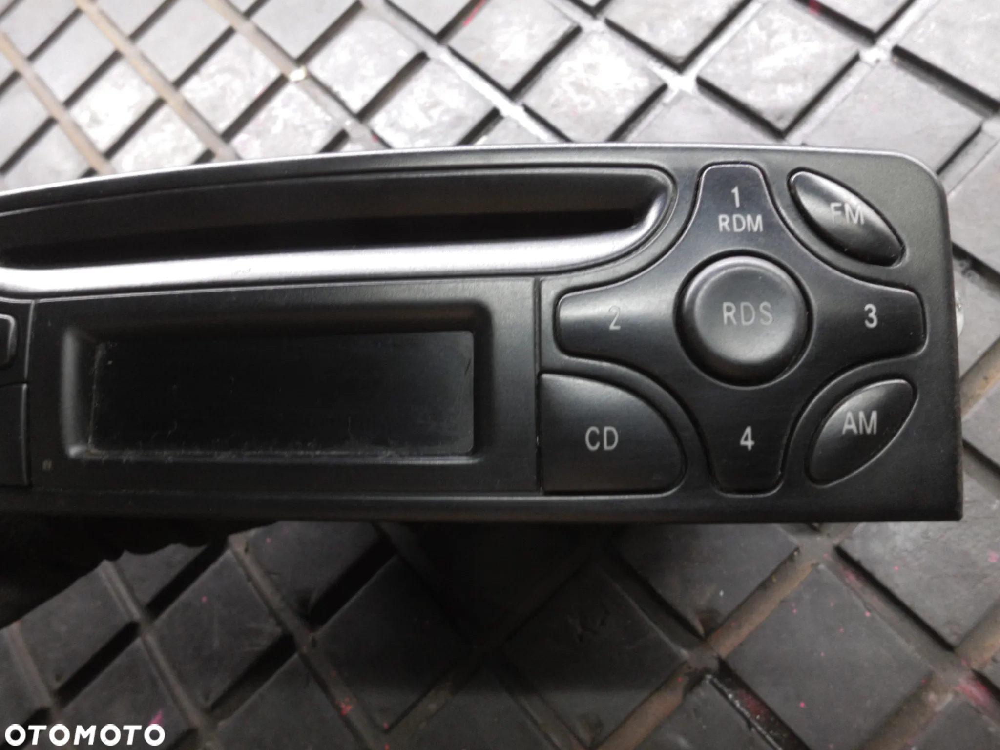 RADIO CD RADIOODTWARZACZ MERCEDES W203 A2038201786 POSIADAM 2 SZT - 3