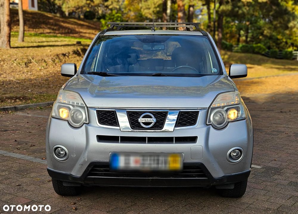 Nissan X-Trail 2.0 dCi 4x4 DPF Automatik SE - 2