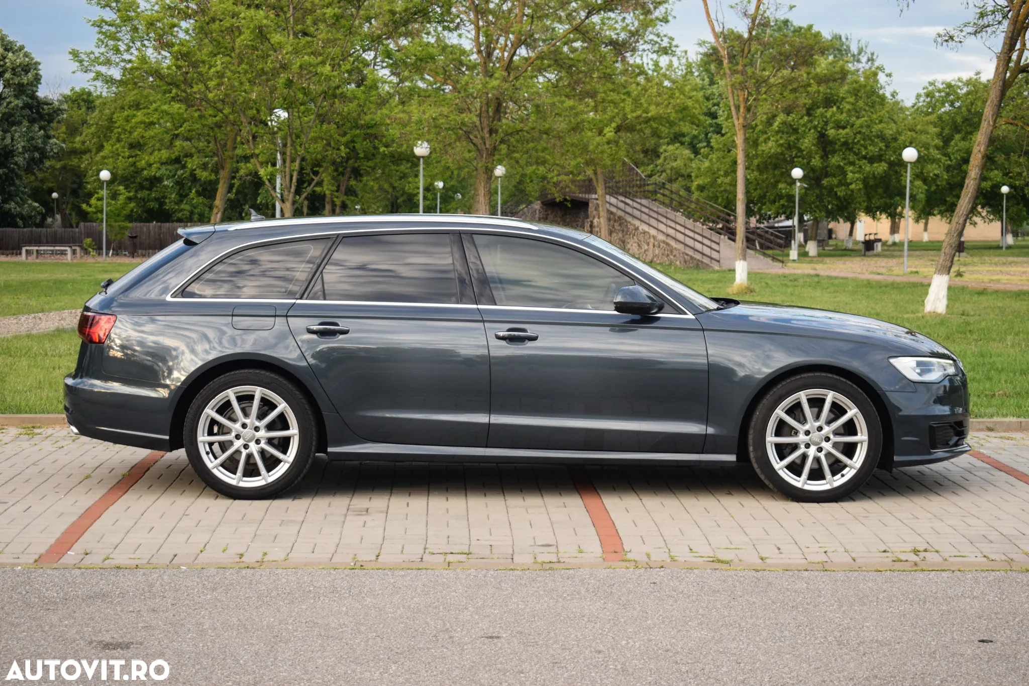 Audi A6 Avant 2.0 TDI Ultra DPF S tronic - 4