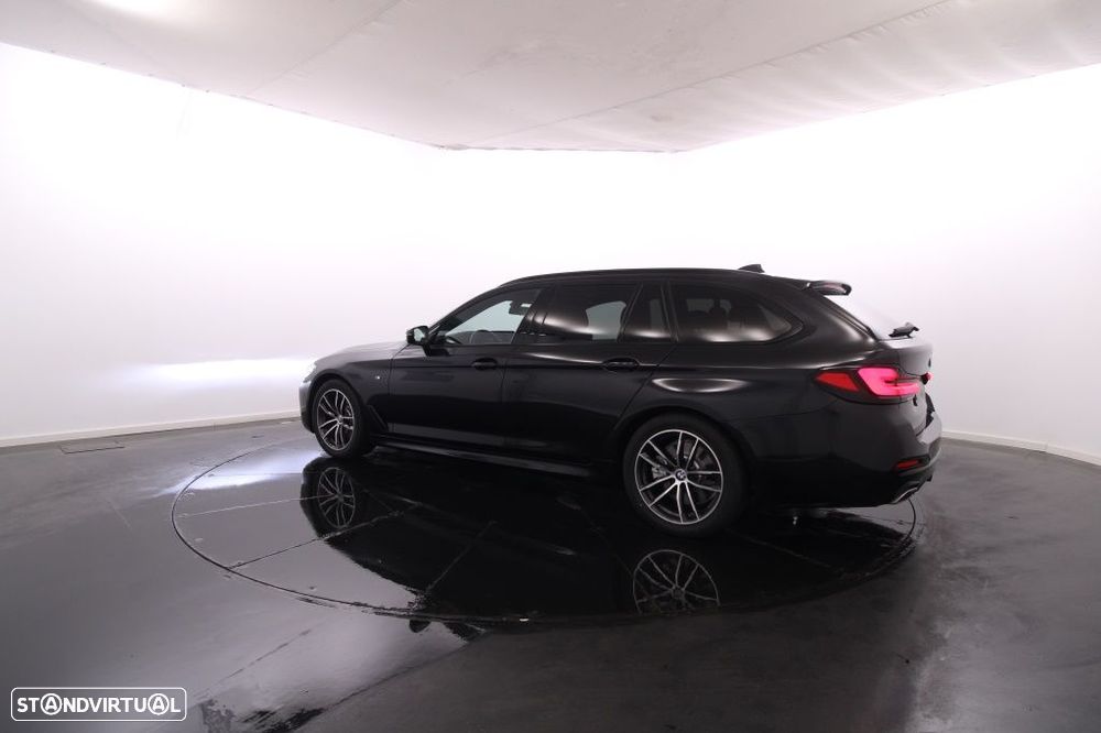 BMW 520 d Pack Desportivo M Auto - 4