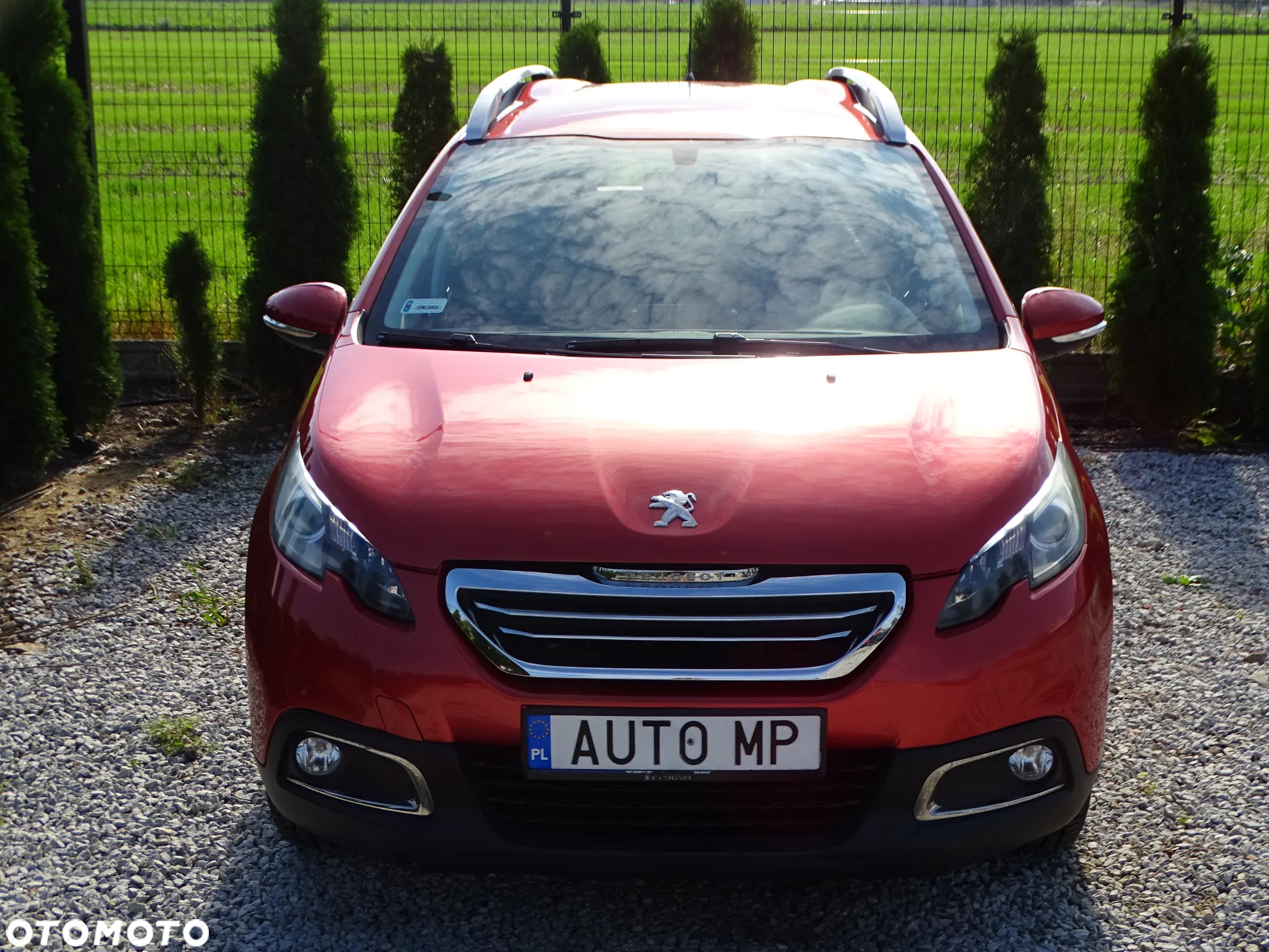 Peugeot 2008 1.2 Pure Tech Allure S&S - 23