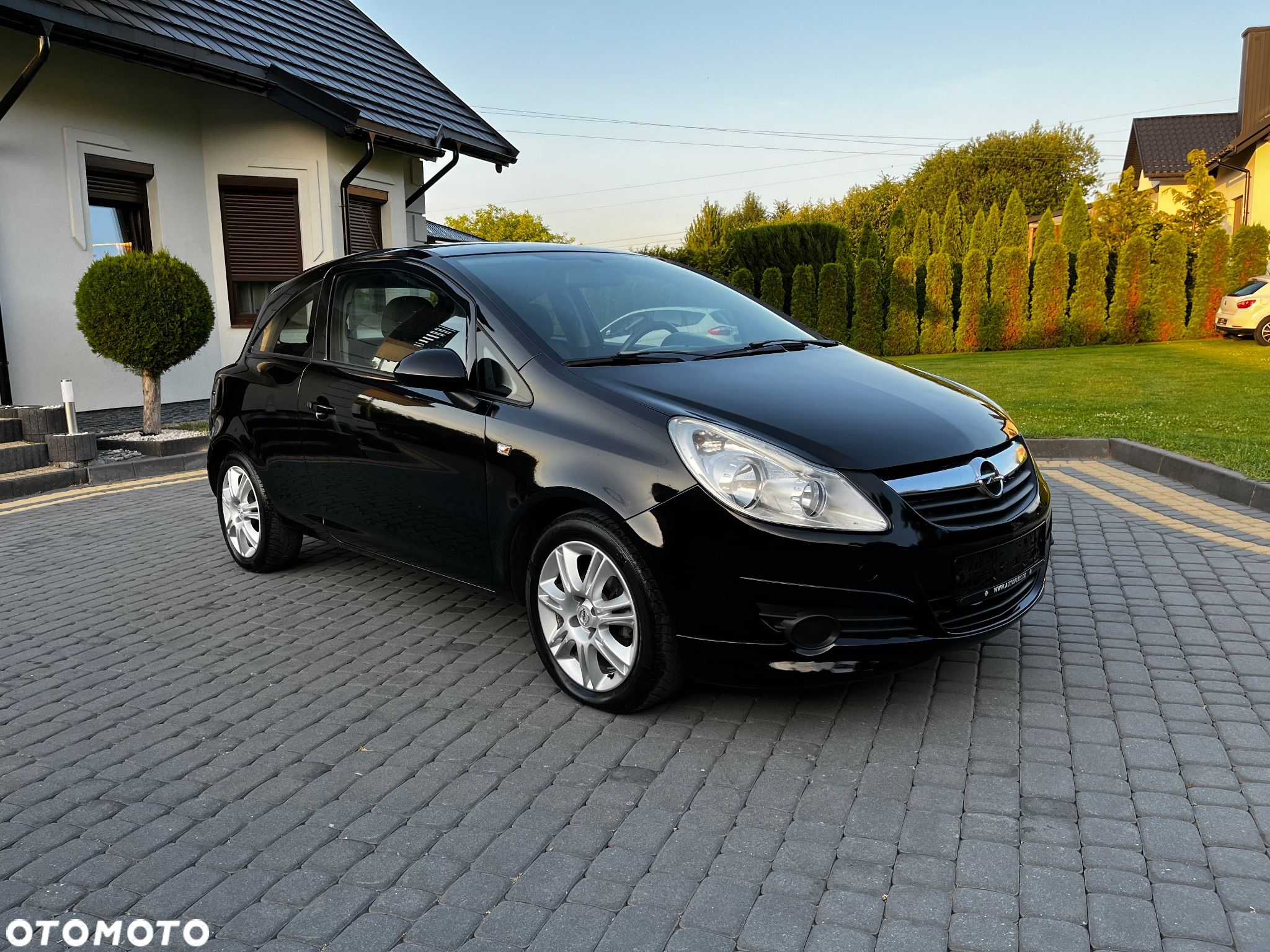 Opel Corsa 1.2 16V - 1