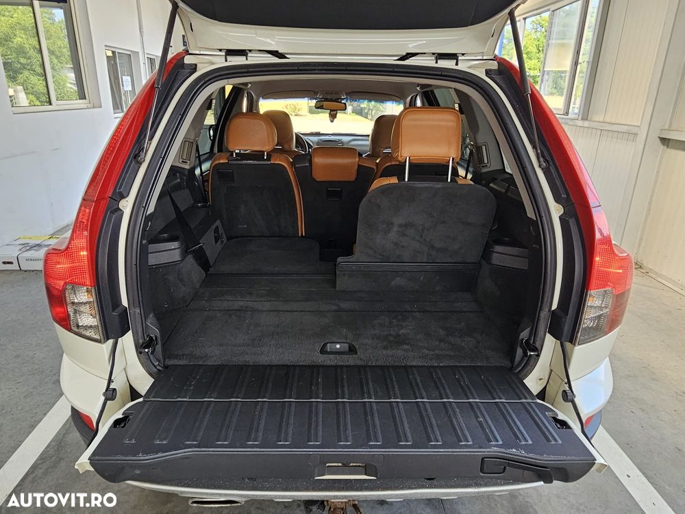 Volvo XC 90 - 8