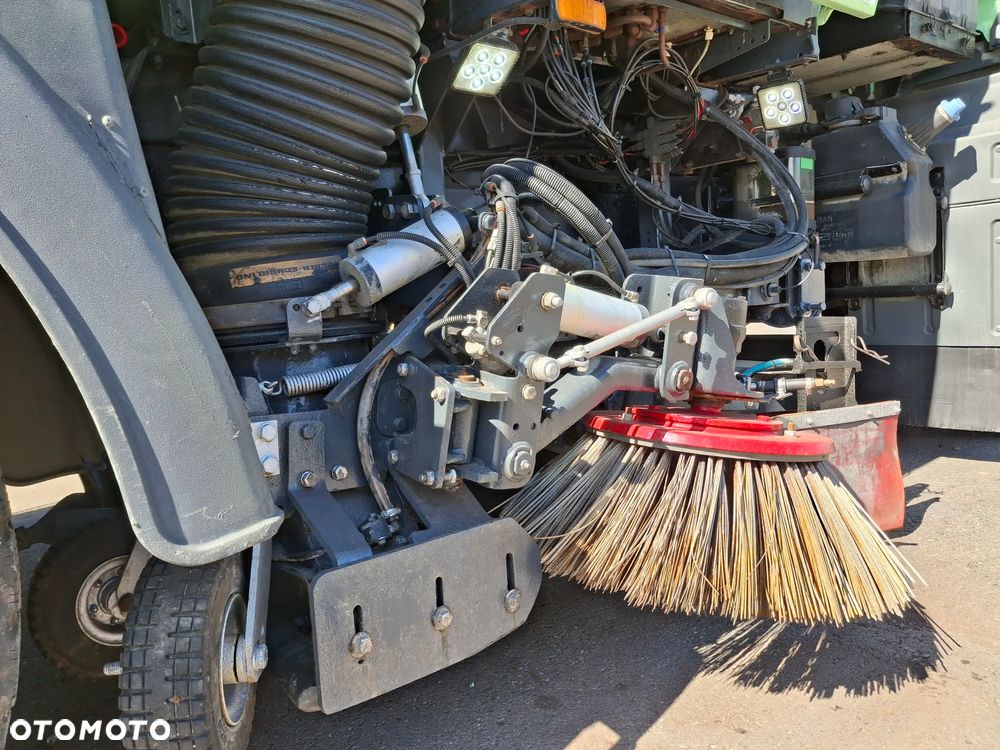 MAN TGM 16.250 Zamiatarka BUCHER CityFant 6000 Euro 6 EUnited PM10 Dodatkowy Silnik Rok: 2015 Zamiatarka Uliczna Niski Przebieg - 28