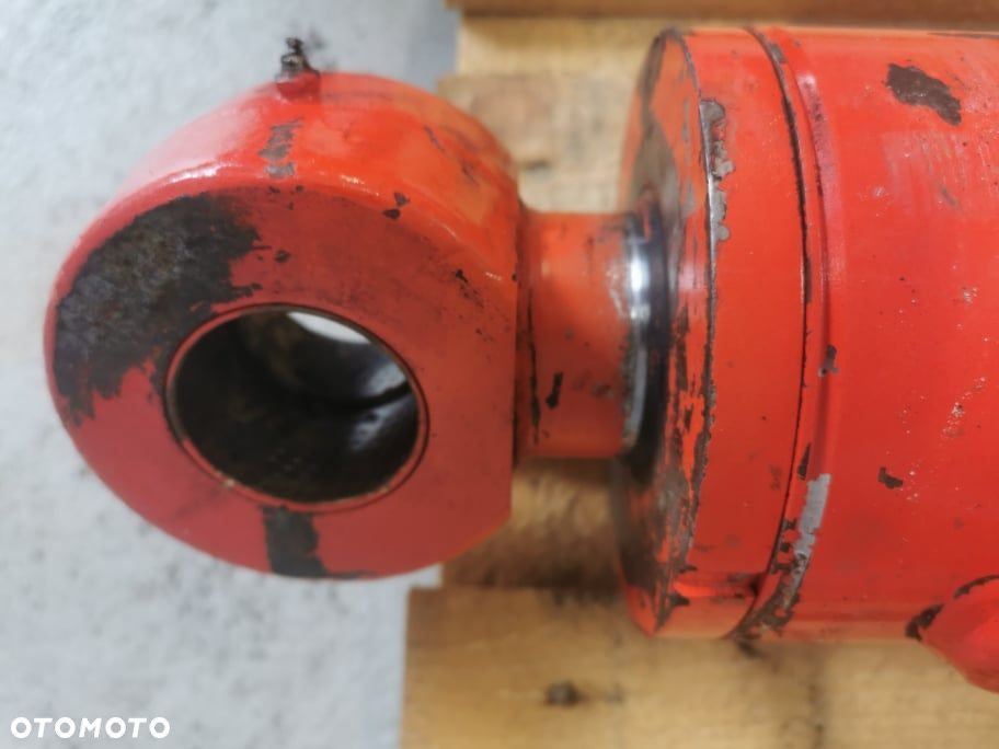 Cylinder hydrauliczny podnoszenia teleskopa Manitou MLT 728 - 7