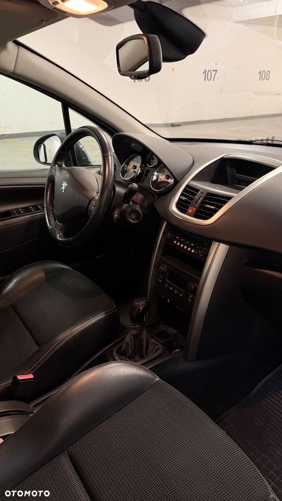 Peugeot 207 1.6 VTi Outdoor - 17