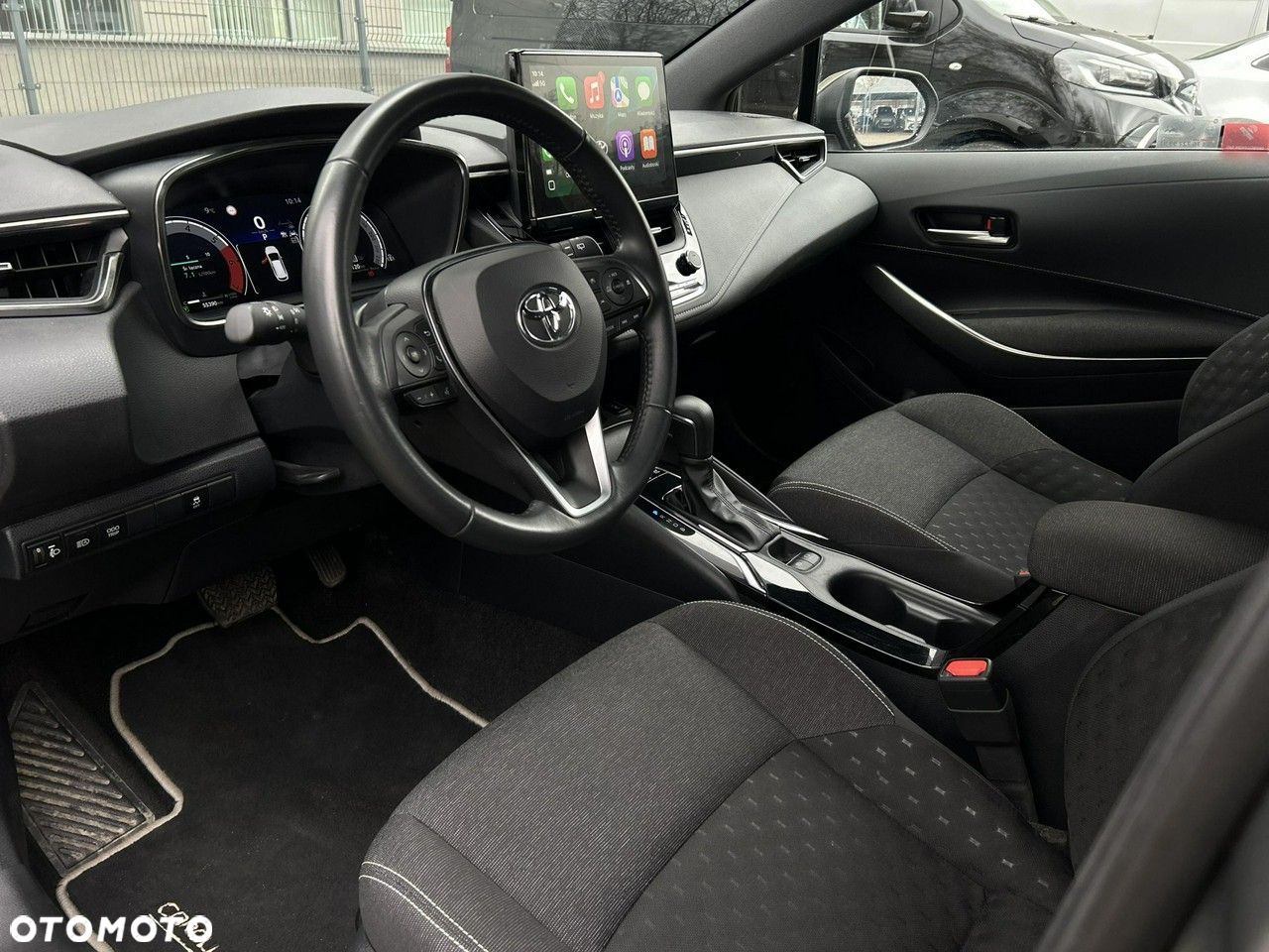 Toyota Corolla - 22