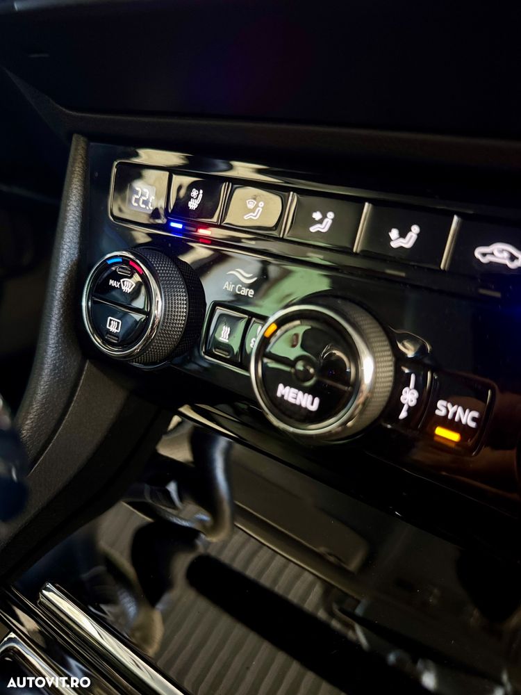 Skoda Superb 2.0 TDI DSG Premium Edition - 13