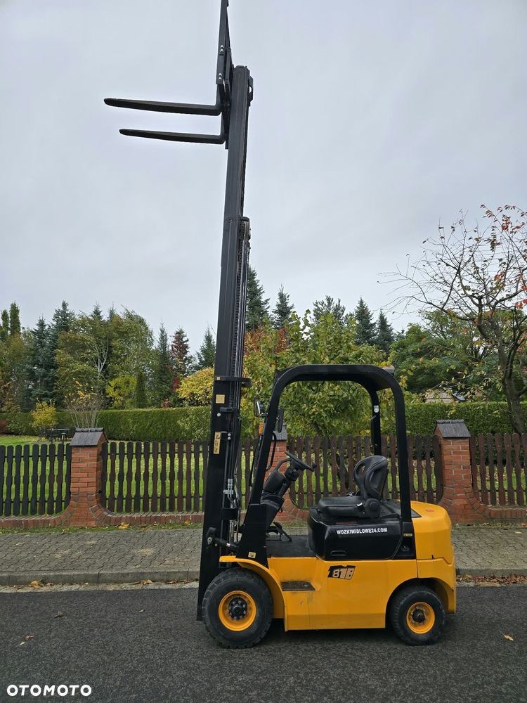 Mitsubishi wózek widłowy diesel fd18 triplex automat - 10