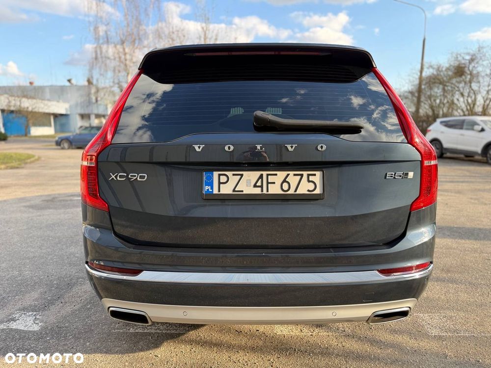Volvo XC 90 - 4