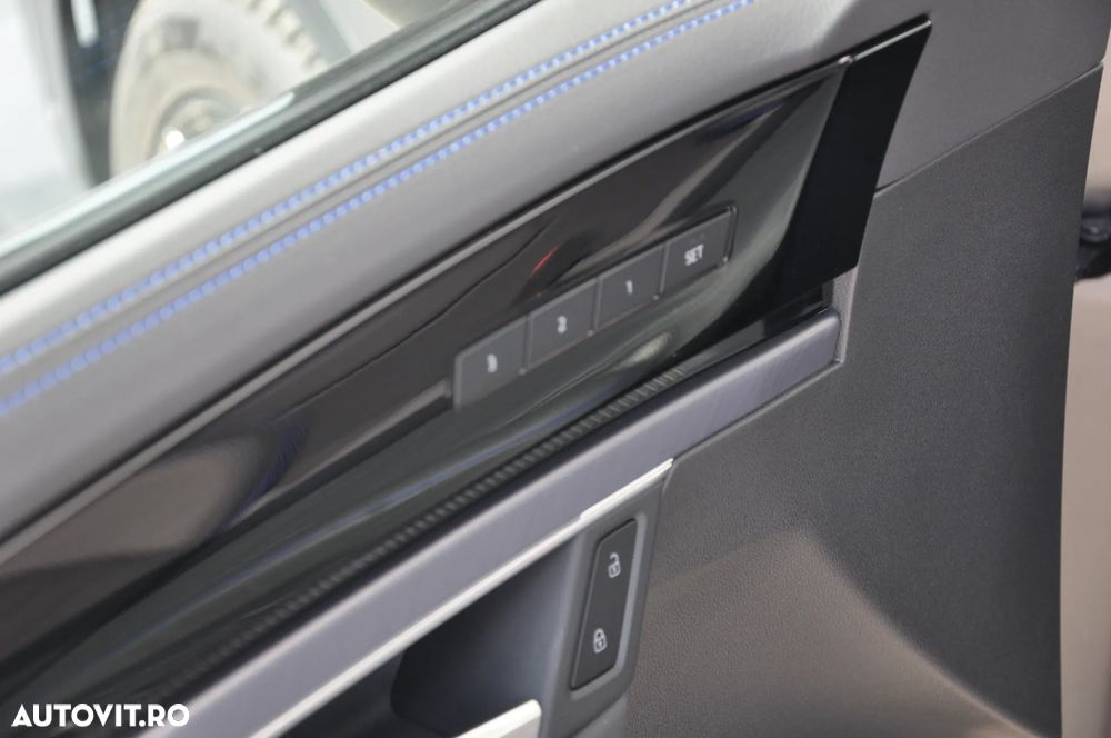 Volkswagen Touareg V6 TSI eHybrid PHEV R - 12