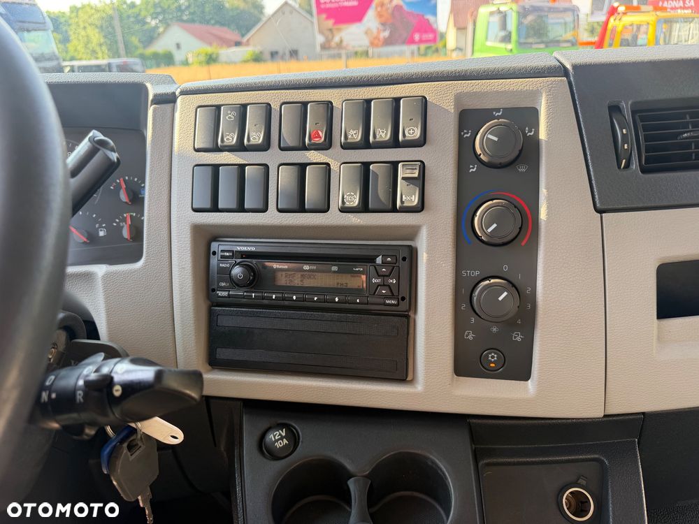 Volvo FL 250 / Tylko 284 Tkm / Winda załadowcza - 26