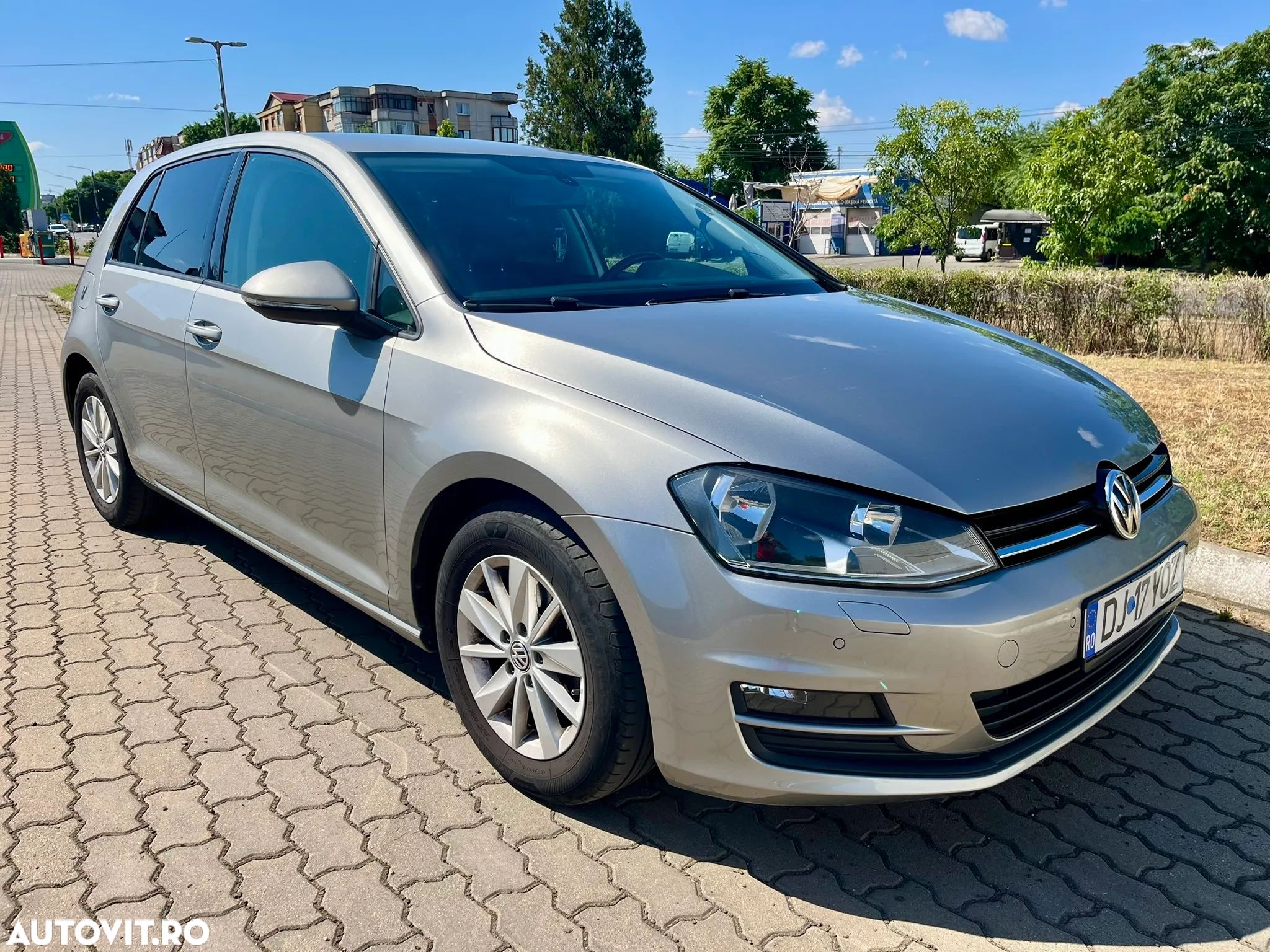 Volkswagen Golf 1.6 TDI BlueMotion Technology DPF Comfortline - 1