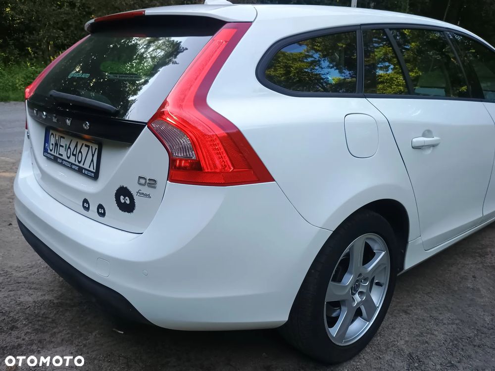 Volvo V60 D2 Kinetic - 17
