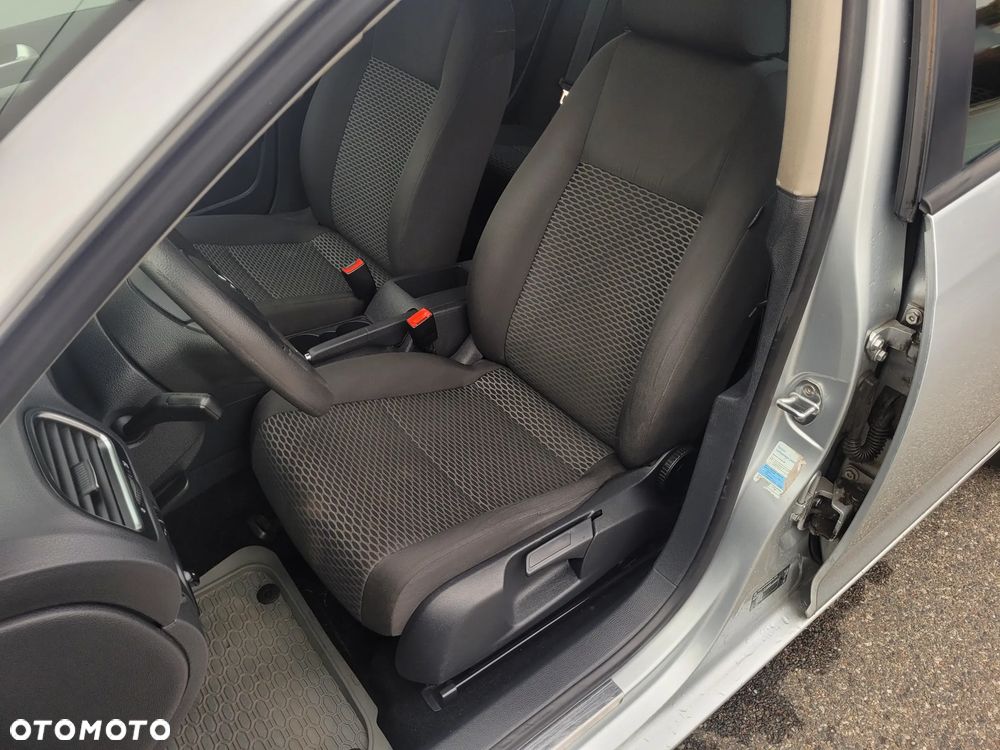 Volkswagen Golf 1.6 TDI Comfortline - 30