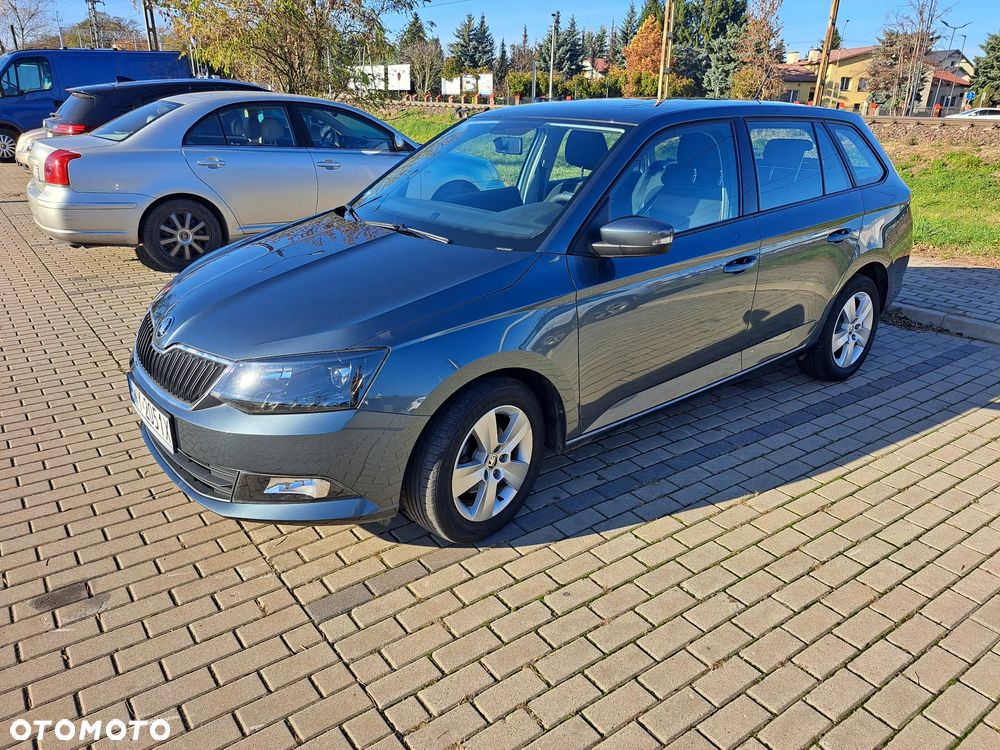 Skoda Fabia 1.0 TSI Ambition - 2