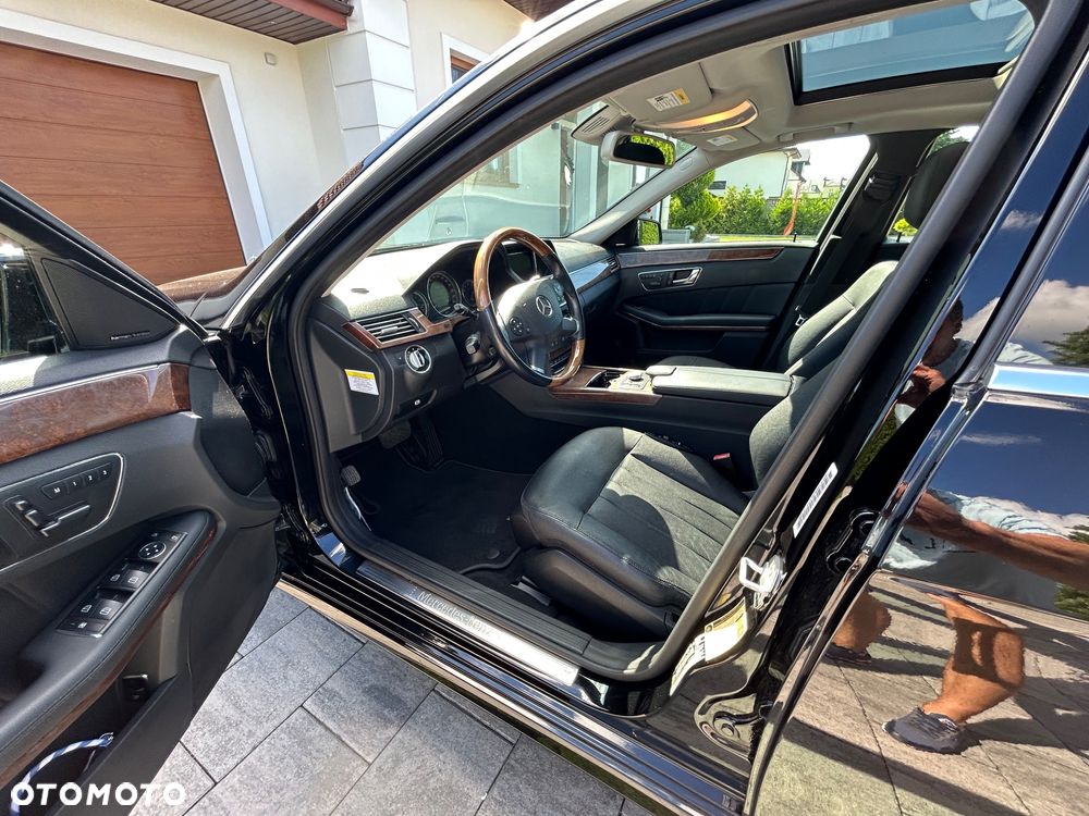 Mercedes-Benz Klasa E 500 4Matic 7G-TRONIC Elegance - 9