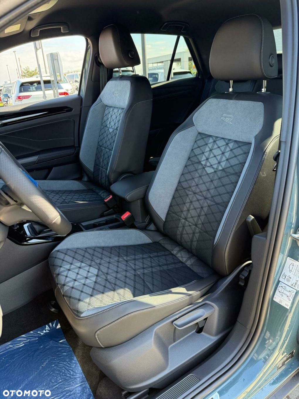 Volkswagen T-Roc 1.5 TSI R-Line Plus DSG - 12