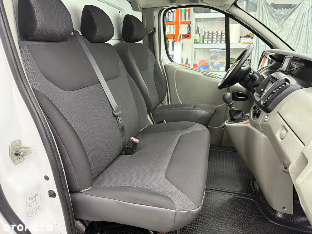 Opel Vivaro - 23