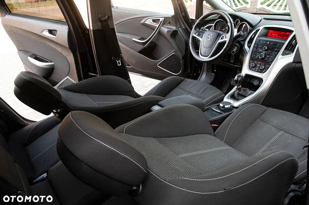 Opel Astra 1.4 Turbo Edition - 26
