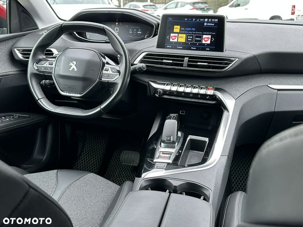 Peugeot 3008 1.2 PureTech Allure S&S EAT8 - 23