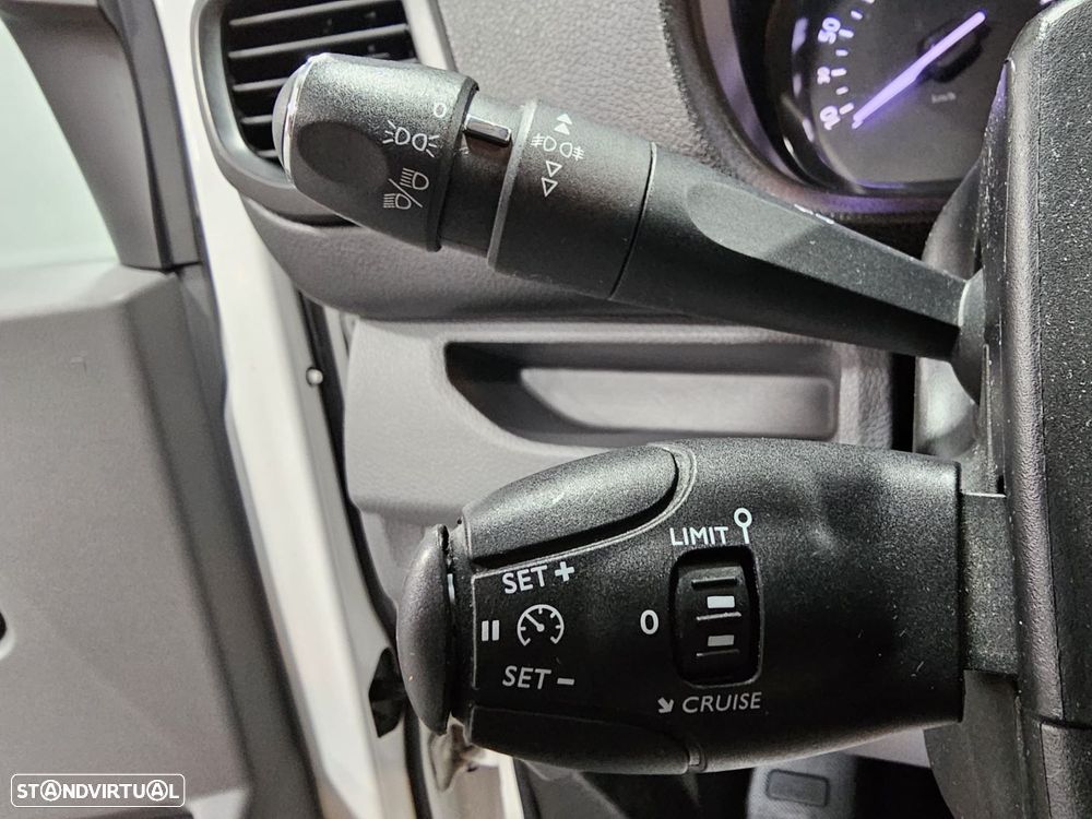 Peugeot Expert 1.5 BlueHDi L2H1 Standard - 16