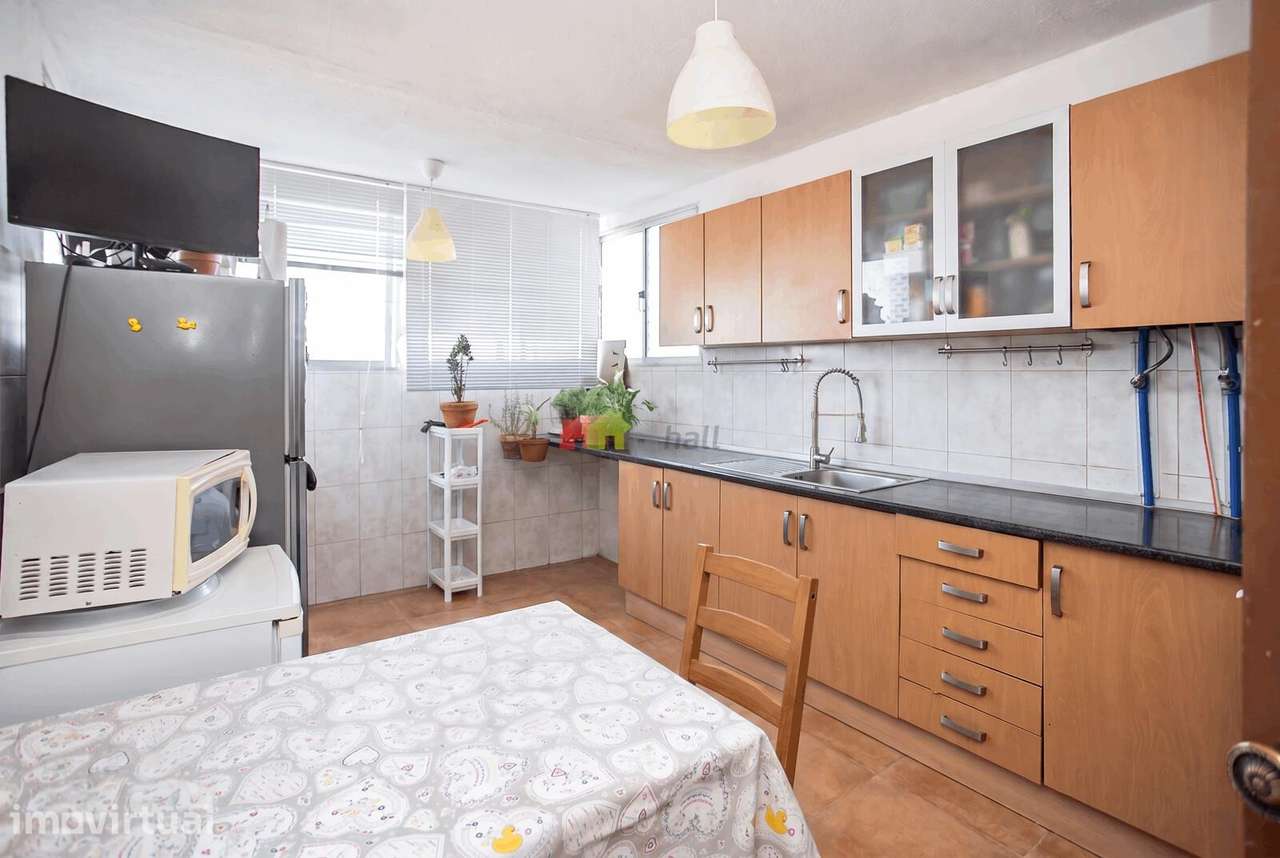 Apartamento T3 na Cidade Sol, Santo António da Charneca - Barreiro - Grande imagem: 4/23