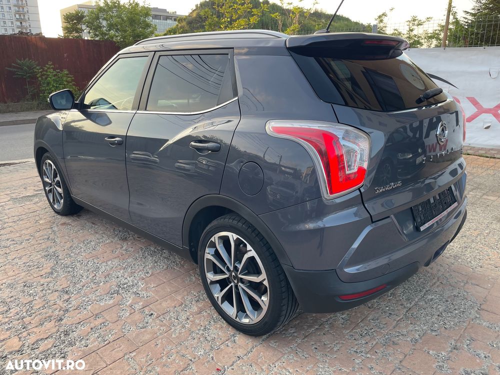 SsangYong Tivoli e-XDi 160 4WD Aut. Crystal - 4