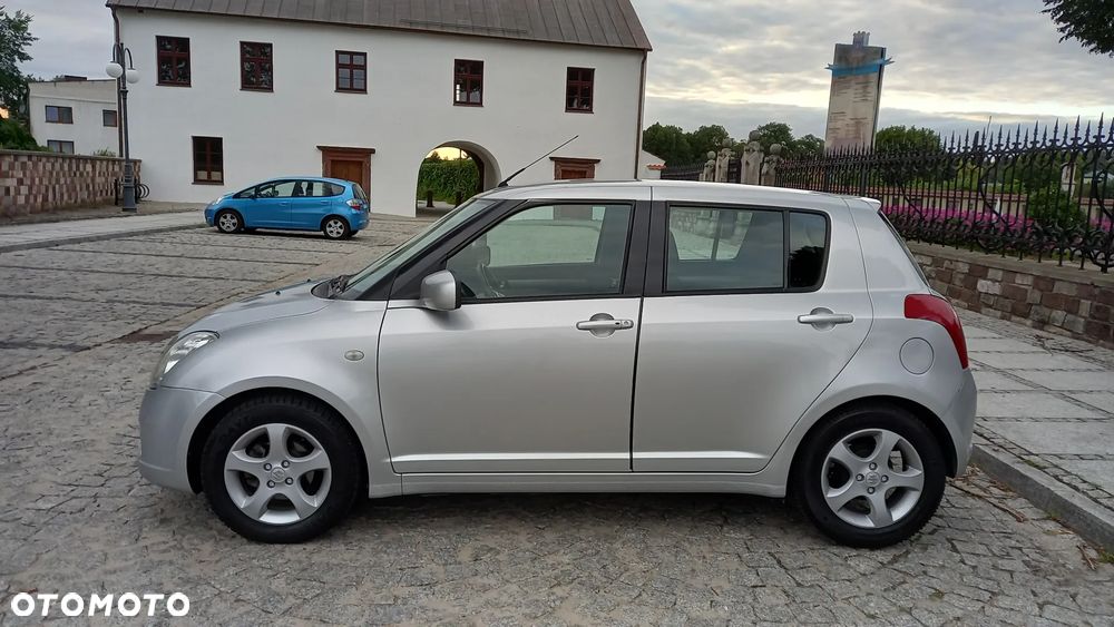 Suzuki Swift - 16