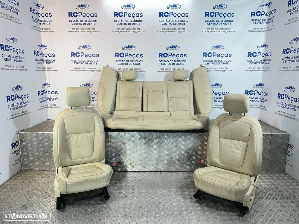.Conjunto Bancos Pele Perfurada Jaguar XF X250 Original - 2
