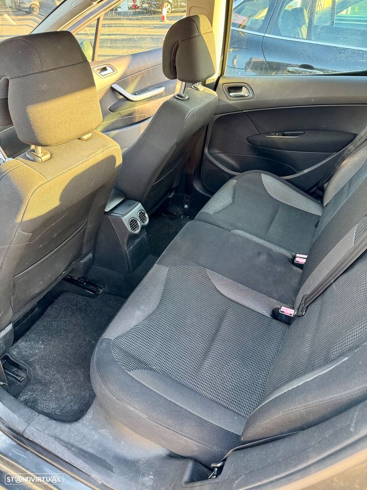 Peugeot 308 1.6 HDi Executive - 5