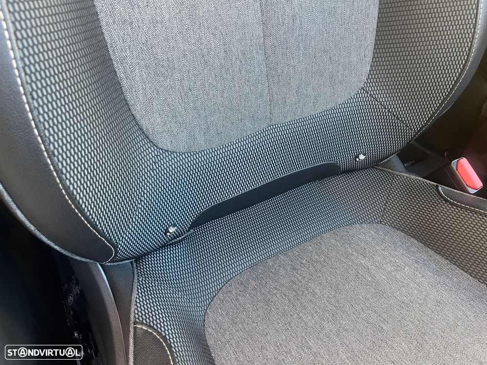 Renault Captur 1.2 TCe Exclusive - 24