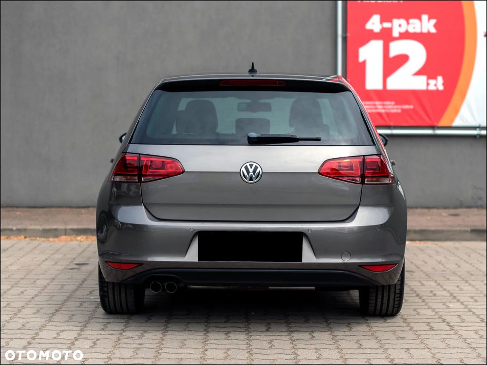 Volkswagen Golf - 4