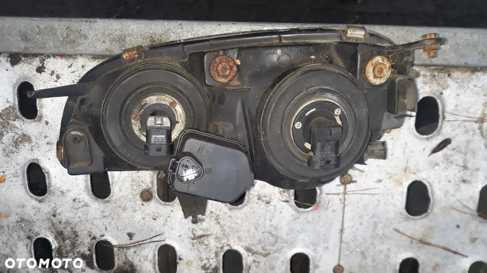 Lampa reflektor  lewy prawy Toyota Corolla e11 Lift   Europa - 6