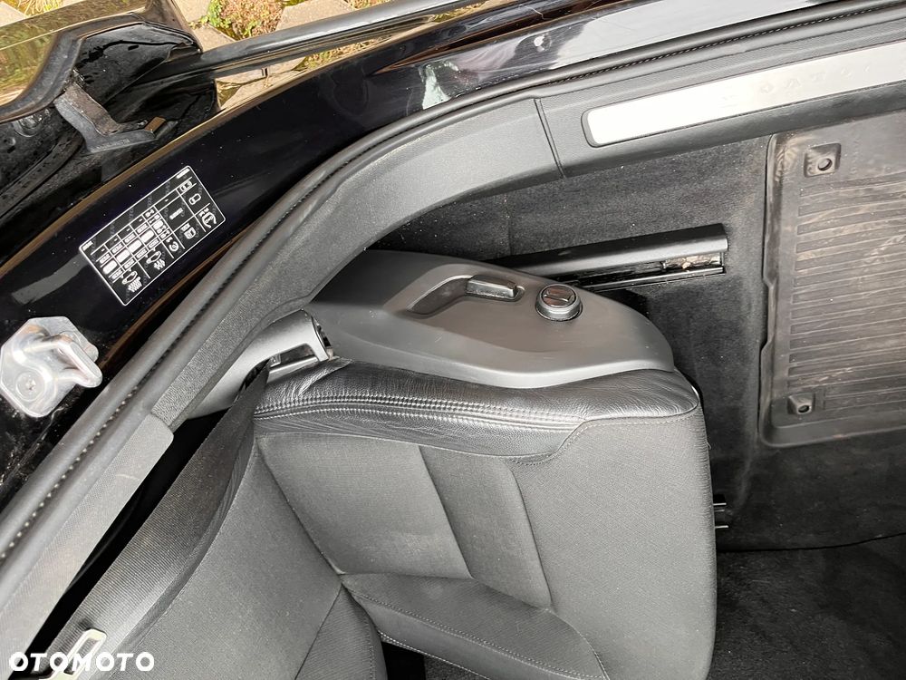 Volvo XC 60 T8 Plug-In Hybrid AWD Inscription - 16