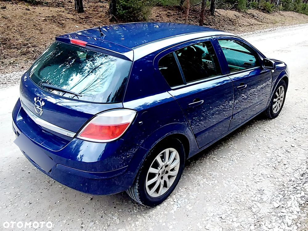 Opel Astra III 1.6 Enjoy - 10