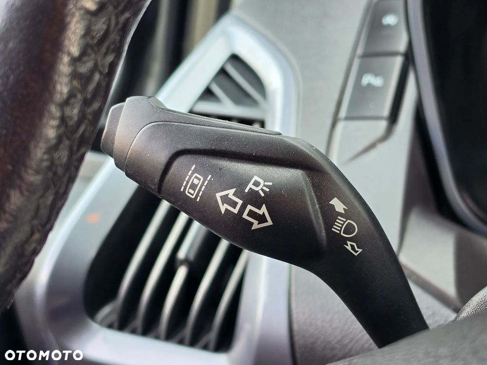 Ford Tourneo Custom 2.0 EcoBlue L1 Titanium SelectShift - 29