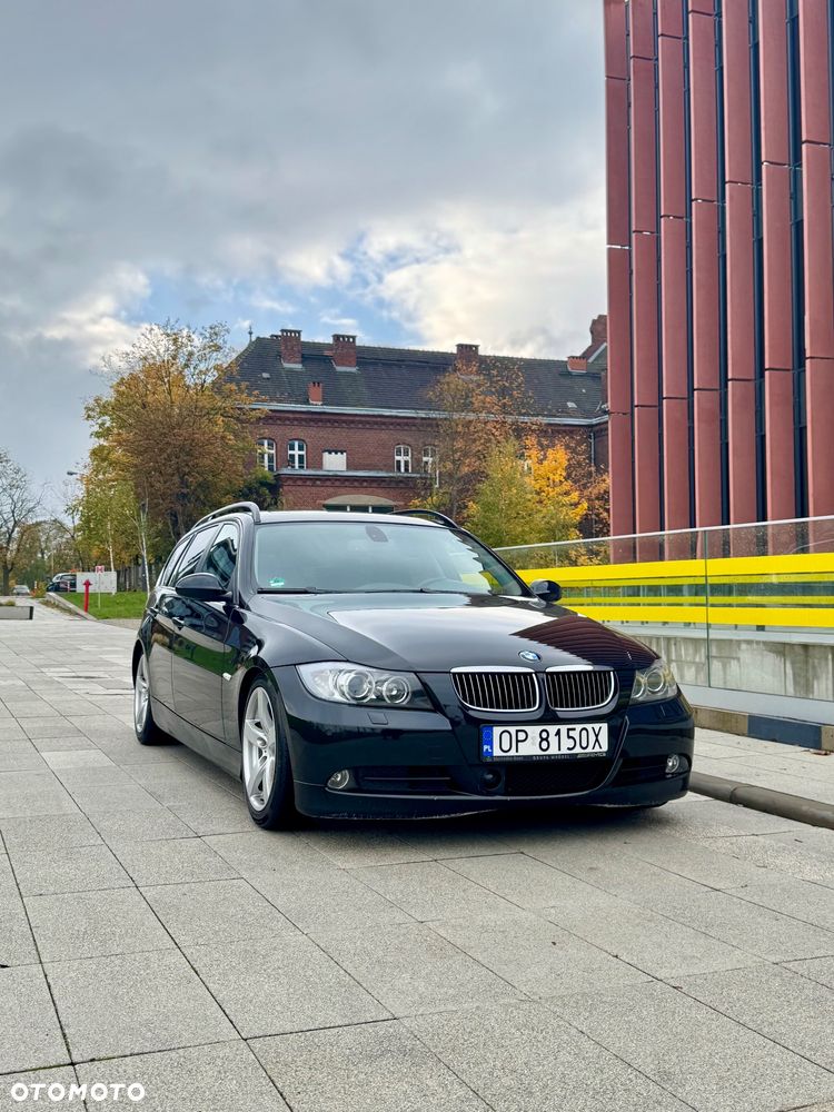 BMW Seria 3 325i - 18